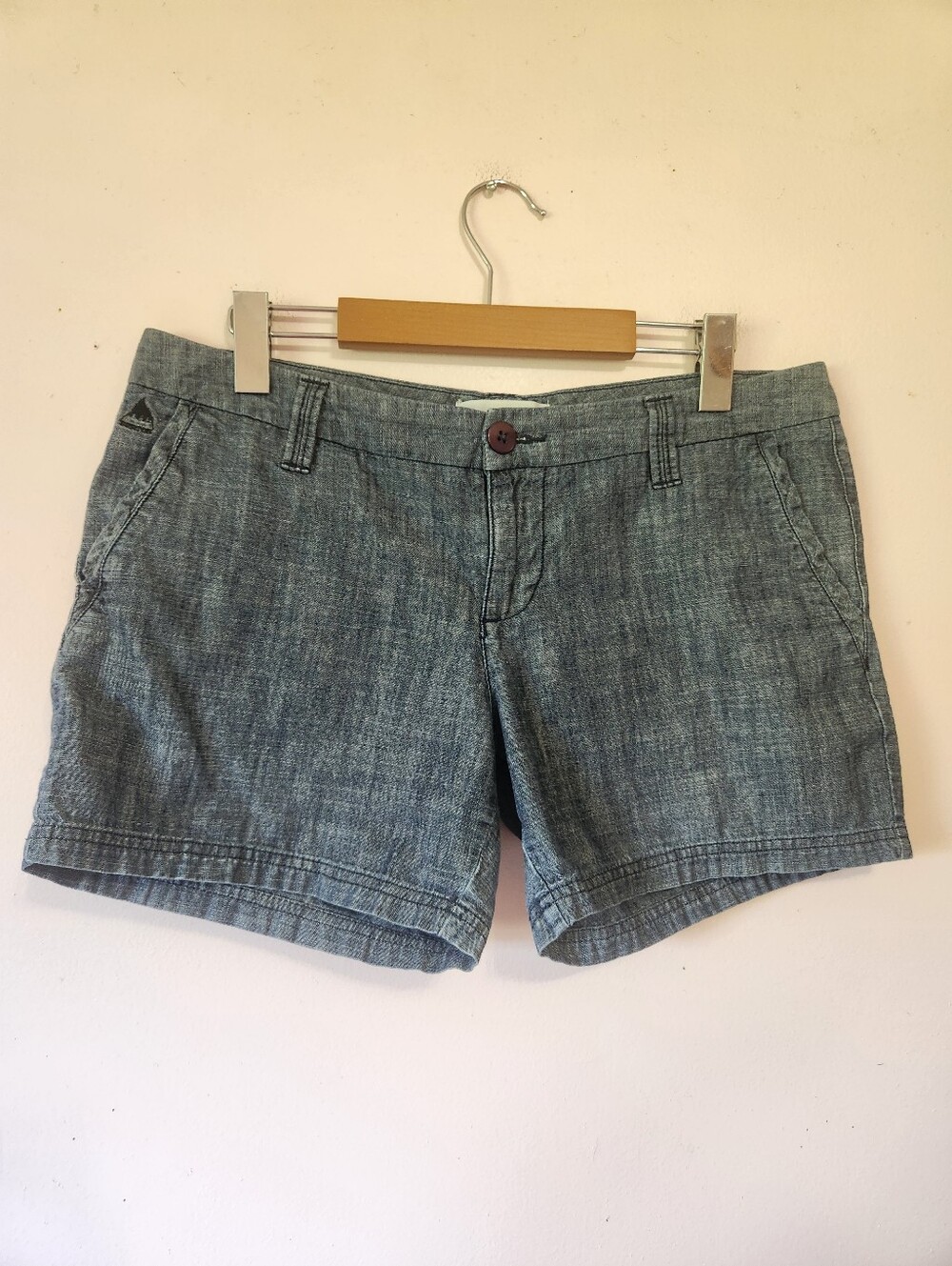 Burton Blue Cotton Chambray Denim Look Shorts Size 29 9 Like New Gorpcore Y2K
